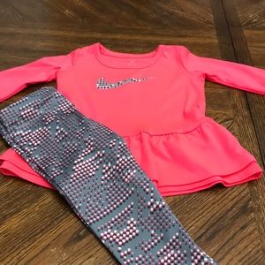 18Mo Nike Matching Set